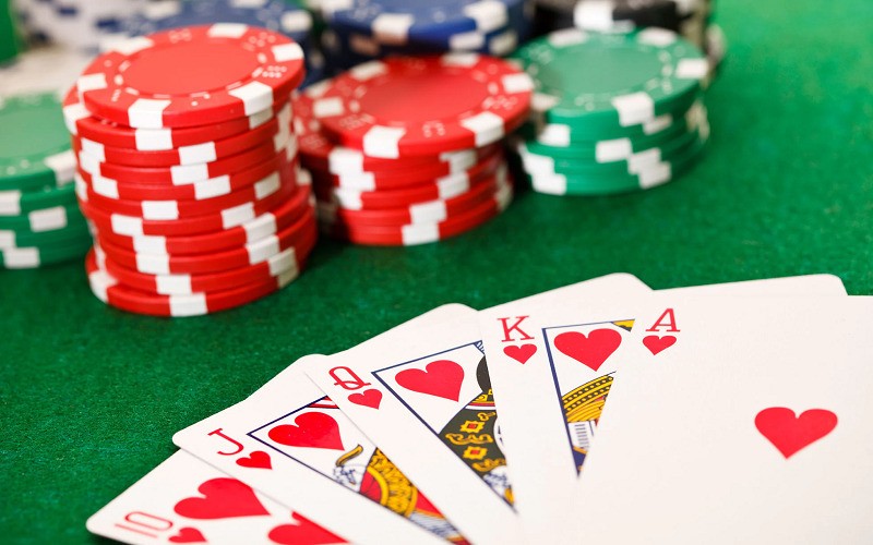 Chia sẻ cách chơi Poker chuyên nghiệp