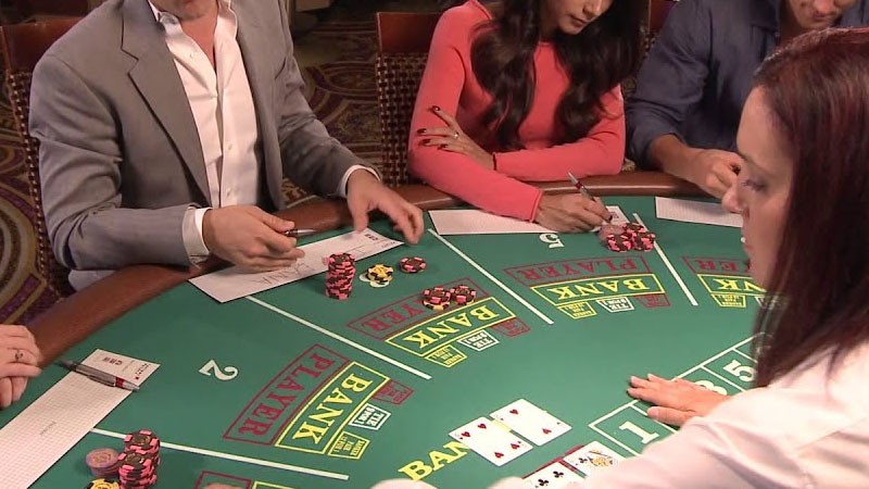 cách chơi baccarat đánh sập nhà cái với quản lý vốn