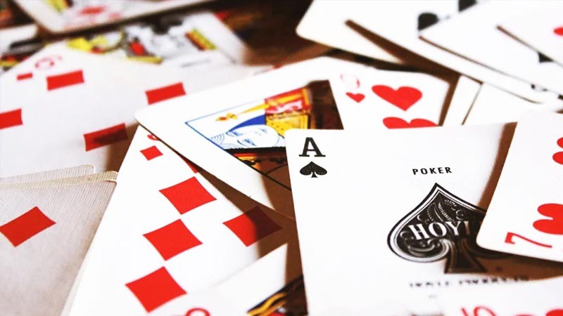 poker 4 lá là gì và đặc trưng để chiến thắng